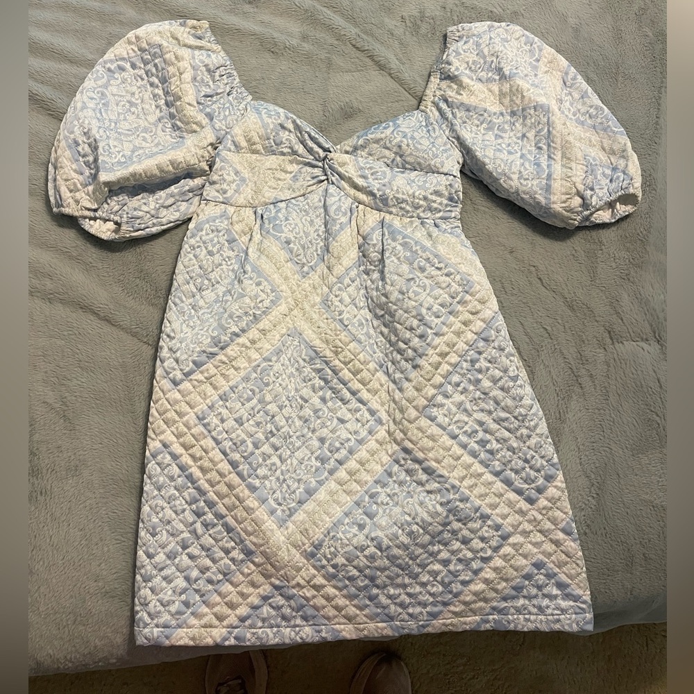 Blue and white/silver quilted style mini dress with puff sleeves